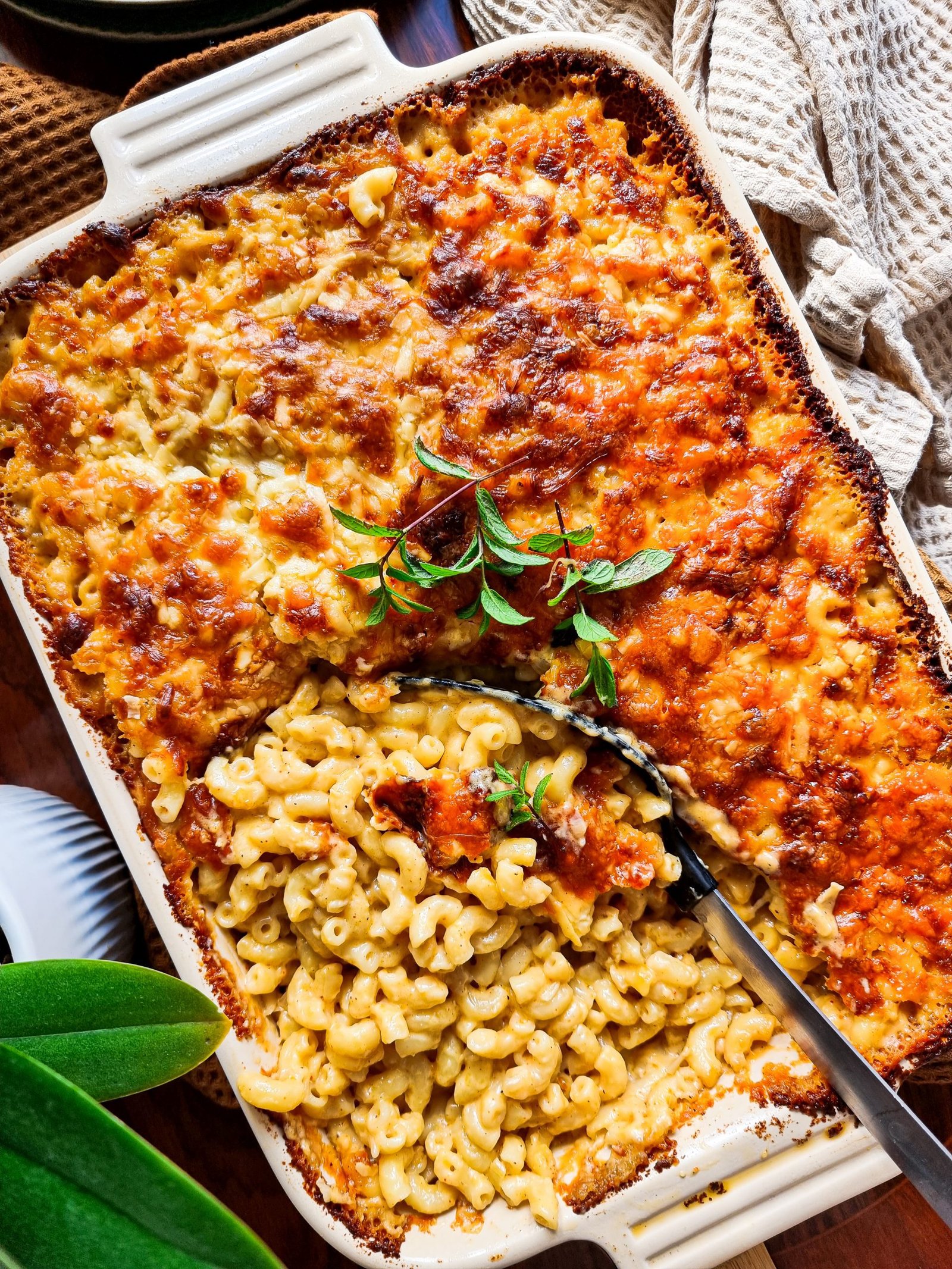 Satisfy your friends, family and guests with this delicious and Tasty Simple Four Cheese Mac and Cheese, put together in no time. 