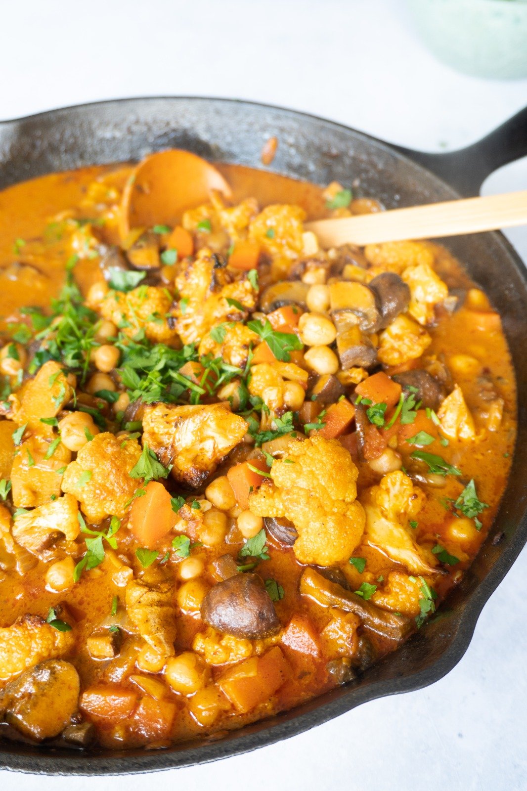 Vegan Roasted Cauliflower Chickpea Curry