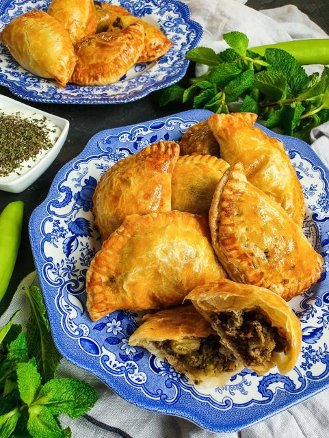 Simple Classic Meat Samosas - PEANUTSWIRLS